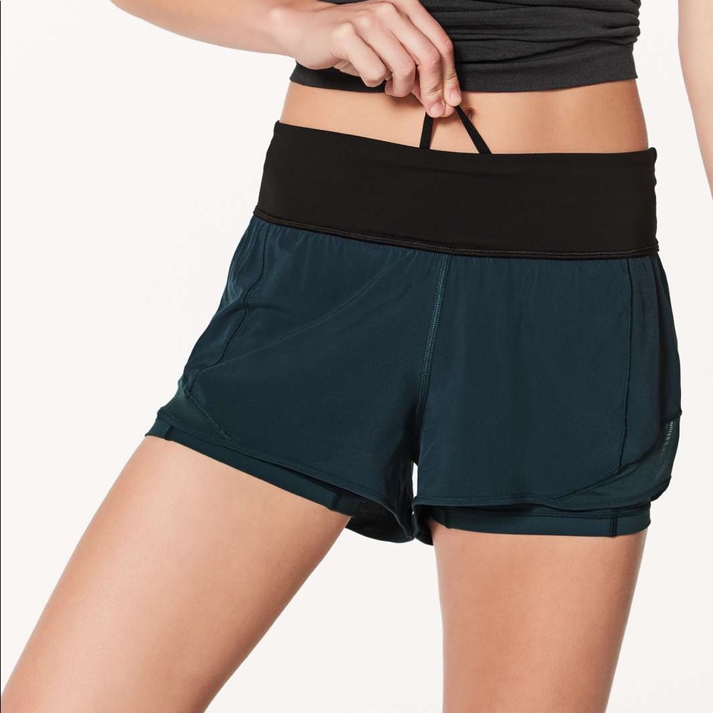 Lululemon Hotty Hot Short (Naked 4”) - Submarine